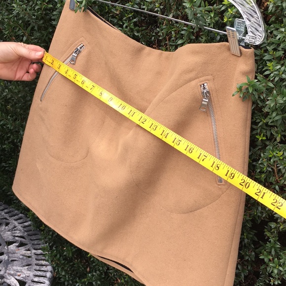 Unlined, wool/poly blend skirt - Picture 4 of 7